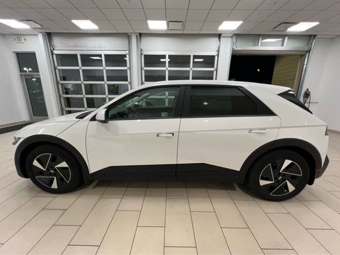 New 2026 Hyundai Ioniq 5 SE image 12