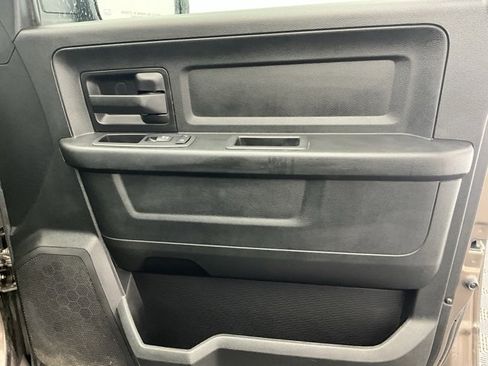 Used 2018 RAM 1500 ST w/ SXT Appearance Group image 14