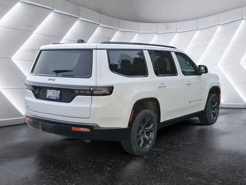 New 2026 Jeep Grand Wagoneer Limited image 6