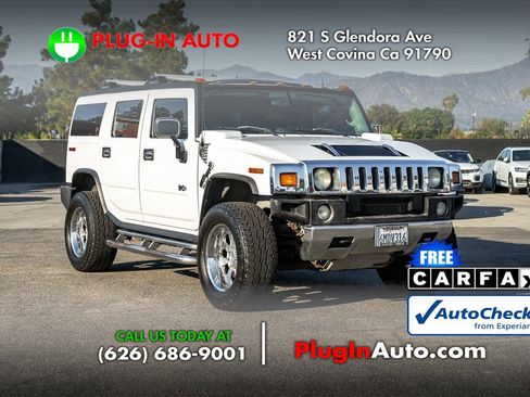 Used 2004 HUMMER H2 w/ Preferred Equipment Group image 3