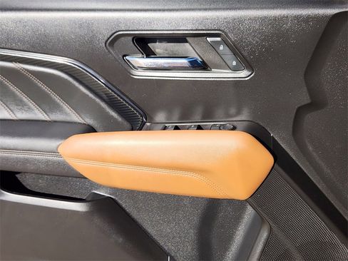 Used 2023 GMC Canyon AT4 w/ Technology Package image 25