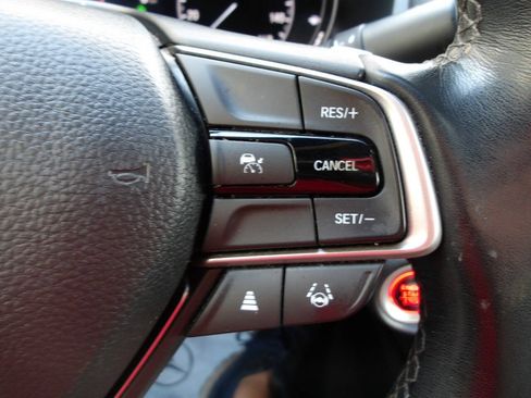 Used 2022 Honda Accord Sport image 18