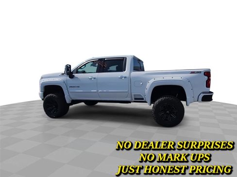 New 2025 Chevrolet Silverado 2500 LTZ w/ LTZ Premium Package AWD/4WD image 6