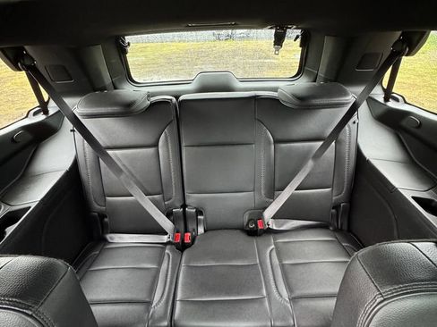 Used 2024 GMC Yukon Denali AWD/4WD image 30