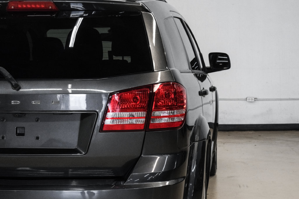 Used 2019 Dodge Journey SE FWD image 46