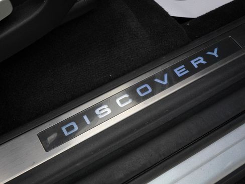 Used 2017 Land Rover Discovery Sport HSE Luxury image 67