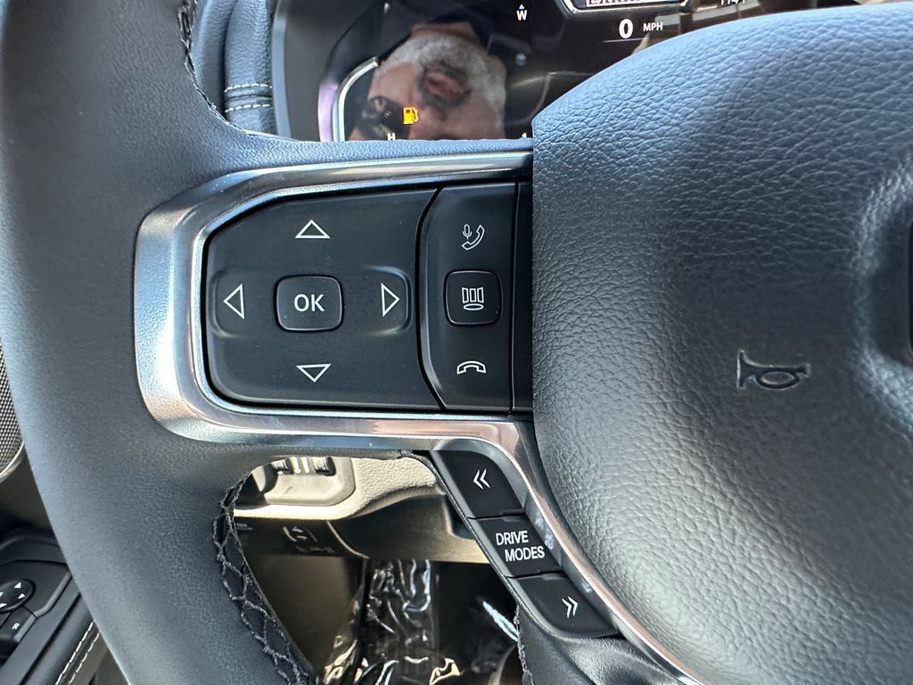 New 2026 RAM 1500 Laramie AWD/4WD image 23