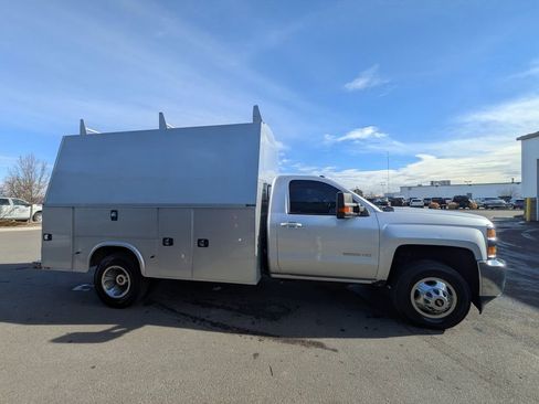 Used 2018 Chevrolet Silverado 3500 LT image 6