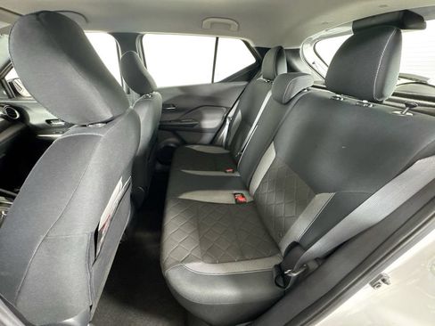 Used 2018 Nissan Kicks SV FWD image 22