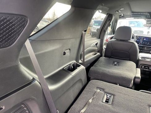 Used 2025 Chevrolet Traverse Z71 w/ Driver Confidence Package image 73