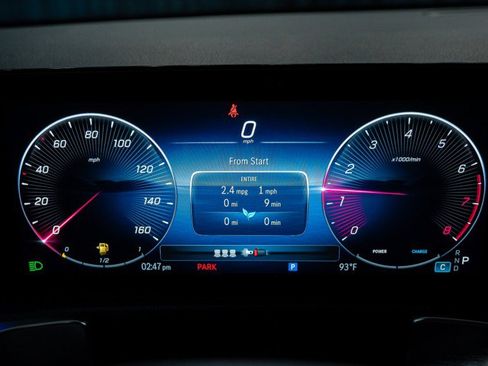 New 2026 Mercedes-Benz GLB 250 4MATIC image 17