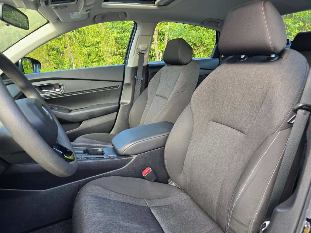 Certified 2023 Honda Accord EX image 12