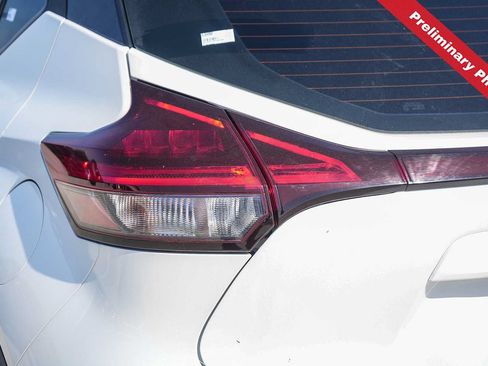 Used 2024 Nissan Kicks SV FWD image 9