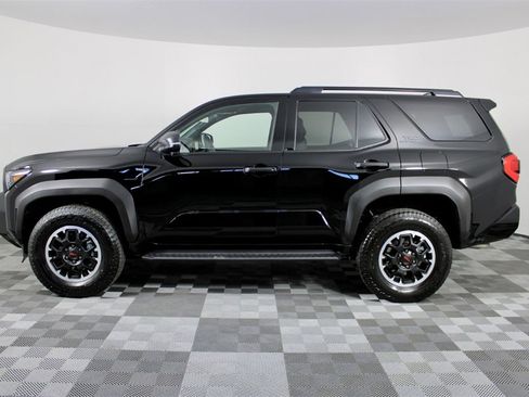 Used 2025 Toyota 4Runner TRD Off-Road image 5