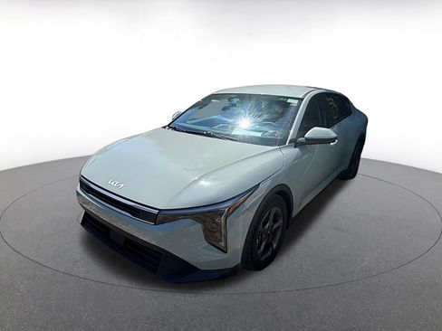 Used 2025 Kia K4 LXS image 4