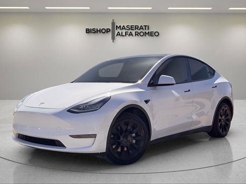 Used 2021 Tesla Model Y Long Range image 4