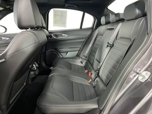 Used 2025 Alfa Romeo Giulia AWD w/ Veloce Package AWD image 41