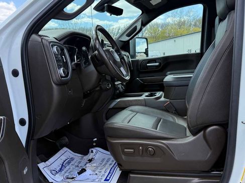 Used 2021 GMC Sierra 3500 Denali w/ Technology Package AWD/4WD image 7