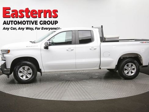 Used 2021 Chevrolet Silverado 1500 LT AWD/4WD image 61