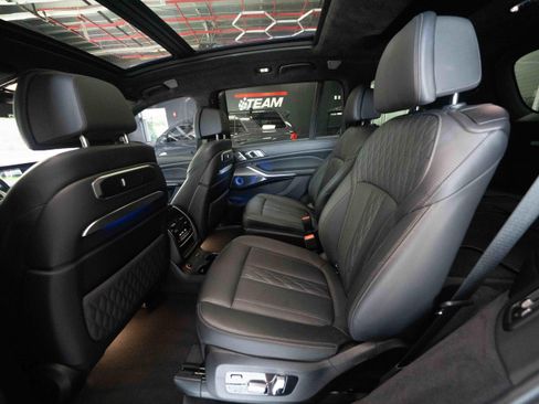 Used 2023 BMW X7 M60i w/ Executive Package AWD/4WD image 23