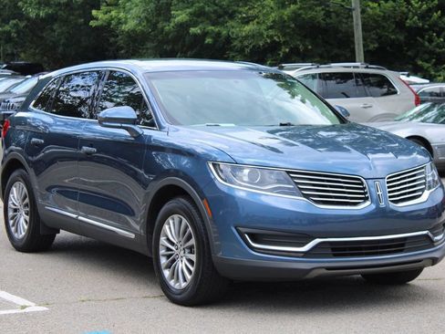 Used 2018 Lincoln MKX Select w/ Select Plus Package FWD image 1