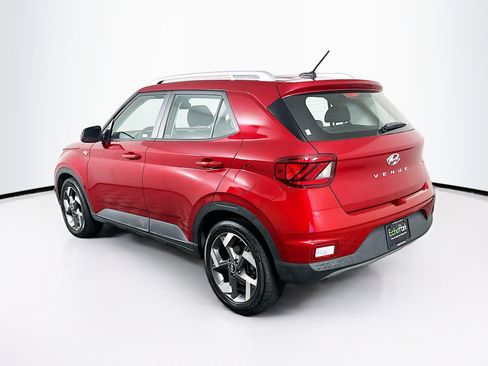 Used 2025 Hyundai Venue SEL FWD image 5