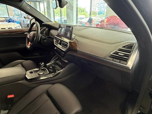Used 2025 BMW X4 xDrive30i AWD/4WD image 34