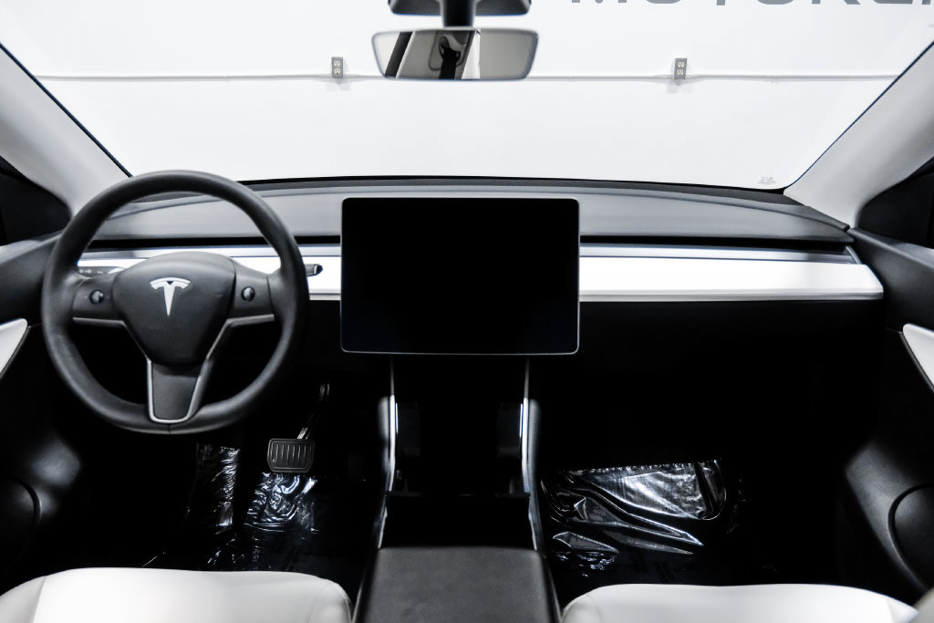 Used 2021 Tesla Model Y Long Range AWD/4WD image 19