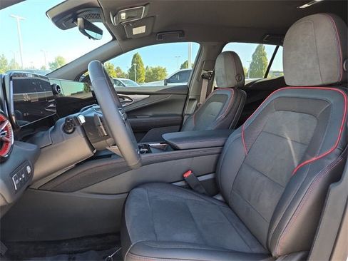 New 2025 Chevrolet Blazer EV RS image 15