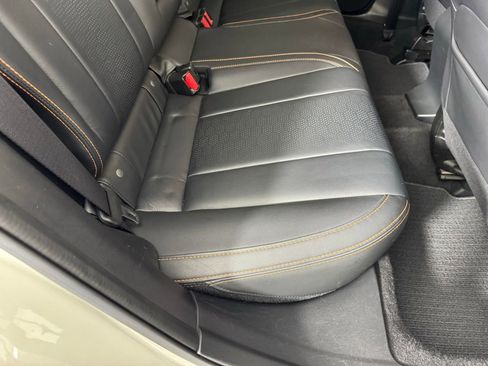 Used 2020 Subaru Crosstrek 2.0i Limited w/ Moonroof Package w/Navigation image 31