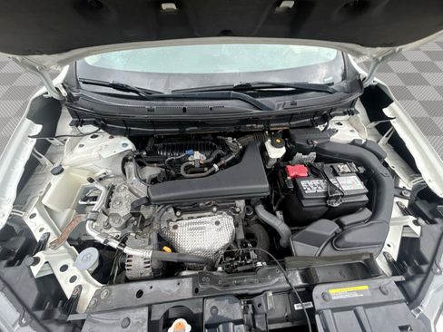 Used 2019 Nissan Rogue SL w/ Premium Package AWD/4WD image 18
