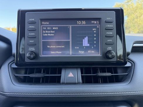 Used 2019 Toyota RAV4 LE image 26