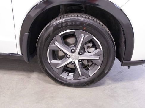 Certified 2025 Honda HR-V EX-L image 12