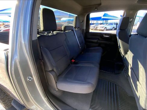 Used 2024 Chevrolet Silverado 2500 Custom w/ Custom Value Package image 19