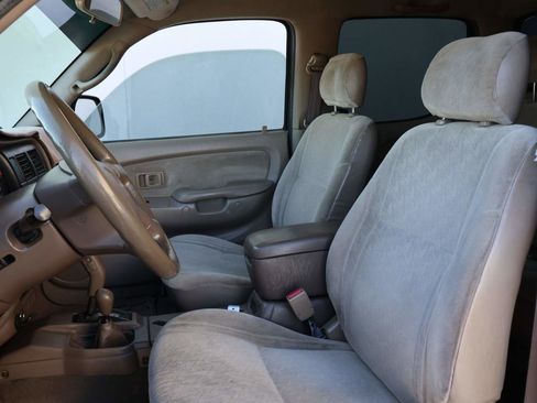 Used 2001 Toyota Tacoma V6 Crew Cab image 9