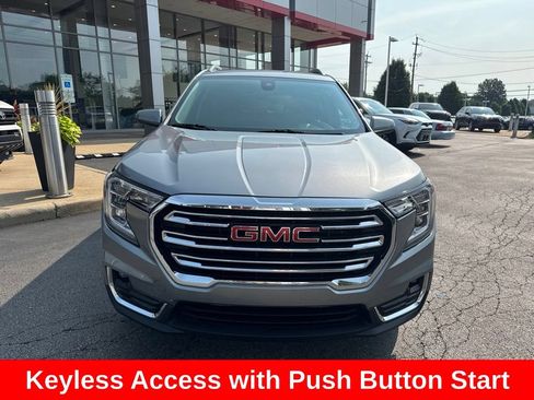 Used 2024 GMC Terrain SLT FWD image 10