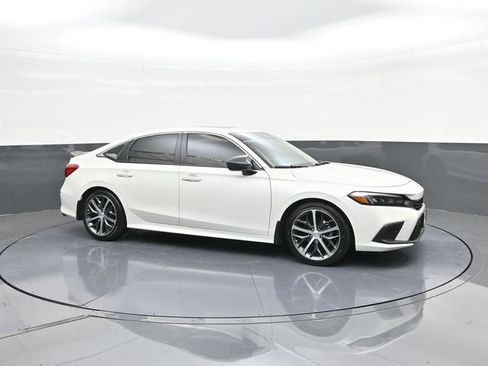 Used 2024 Honda Civic Touring image 17