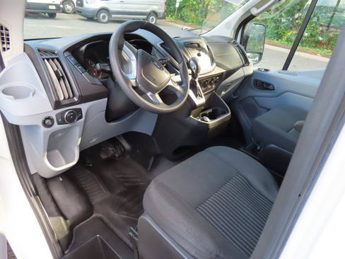 Used 2019 Ford Transit 250 148 Medium Roof RWD image 17