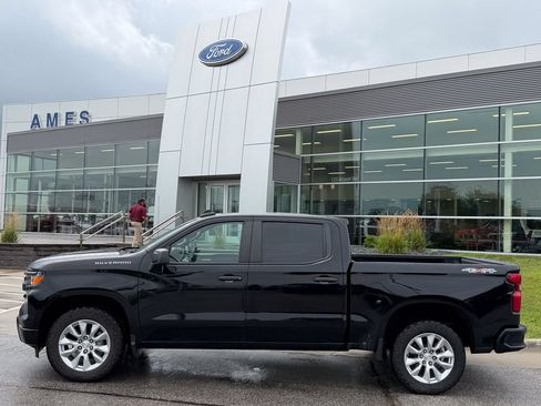 Used 2024 Chevrolet Silverado 1500 Custom AWD/4WD image 3