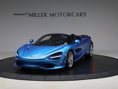 Used 2025 McLaren 750S Spider image 2
