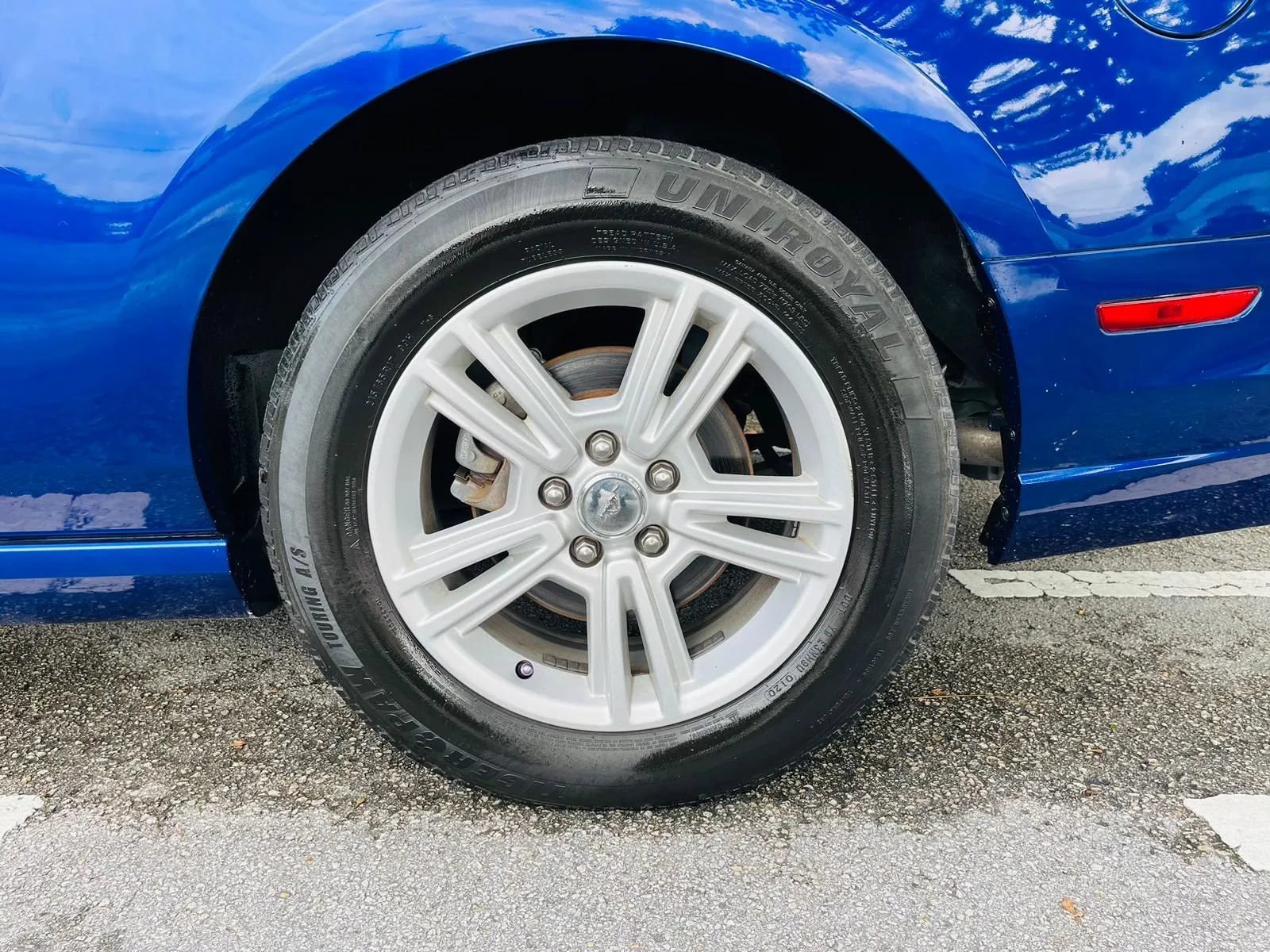 Used 2014 Ford Mustang Convertible w/ Equipment Group 102A RWD image 14