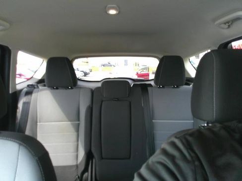 Used 2015 Ford Escape SE w/ Equipment Group 201A image 12