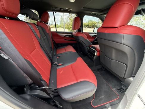 Used 2025 Lexus LX 700h F Sport AWD/4WD image 17