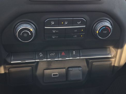 Used 2019 Chevrolet Silverado 1500 Custom Trail Boss w/ Custom Convenience Package AWD/4WD image 30
