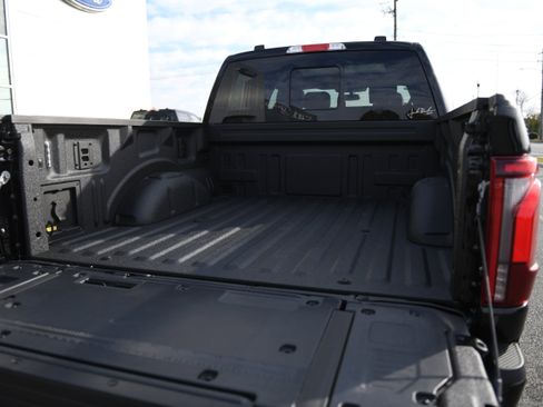 New 2025 Ford F150 Lariat w/ Equipment Group 502A High AWD/4WD image 16