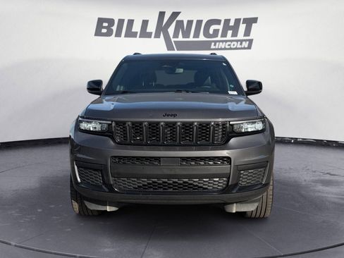 Used 2022 Jeep Grand Cherokee L Laredo image 8