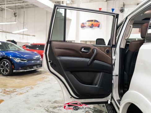 Used 2021 INFINITI QX80 Premium Select w/ All-Season Package image 45