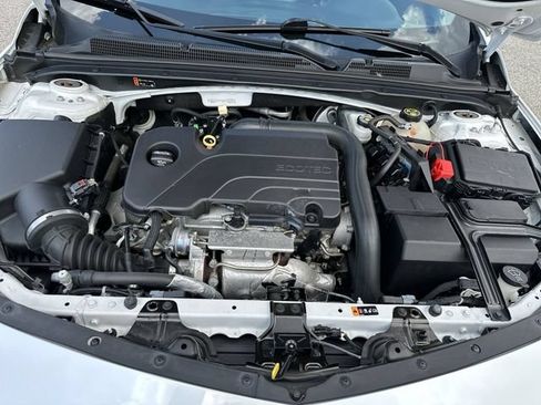 Used 2019 Chevrolet Malibu LT FWD image 20