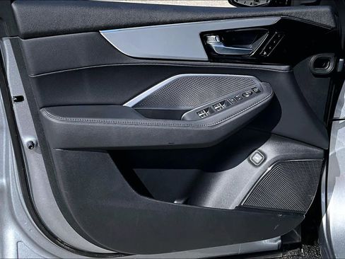 New 2026 Acura MDX SH-AWD image 10