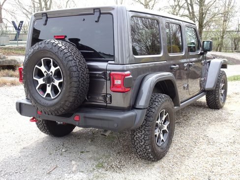 Used 2021 Jeep Wrangler Unlimited Rubicon image 9